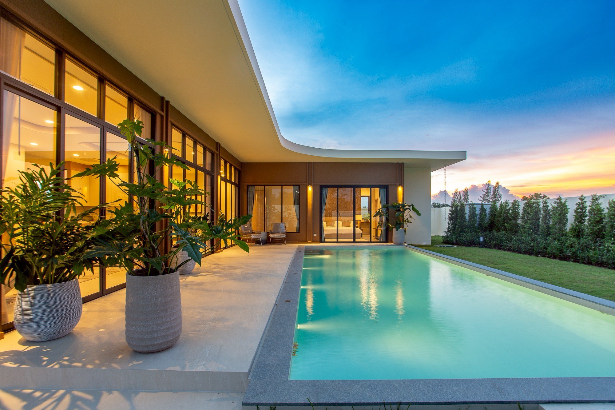Issara Vile Hua Hin